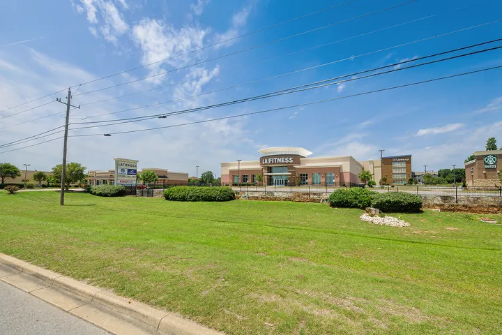 Neighborhood retail and services area in 78717 Austin area