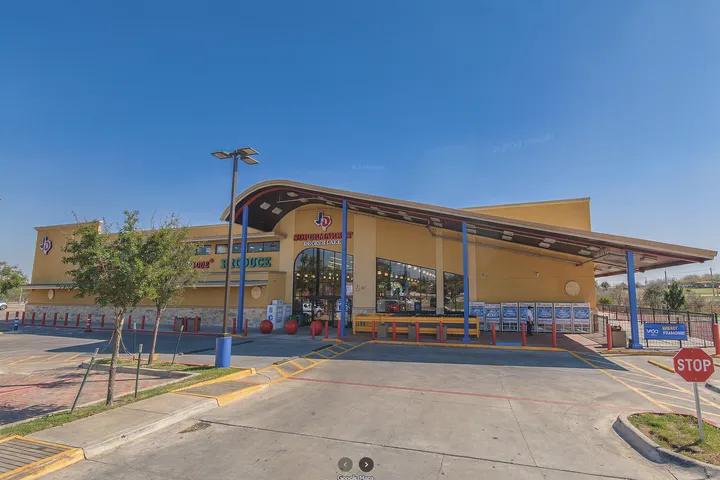 Neighborhood retail and services area in 78724 Austin area