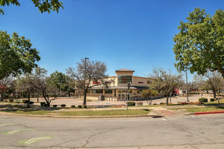 Neighborhood retail and services area in 78729 Austin area