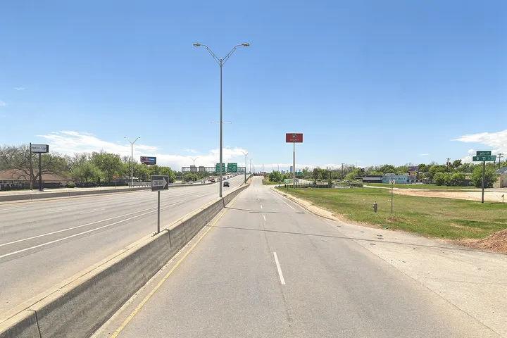 Major roadway and surrounding development in 78751 Austin area