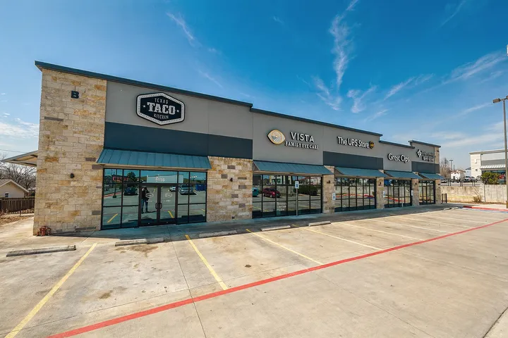 Grocery stores and daily amenities near 78642 Liberty Hill, TX