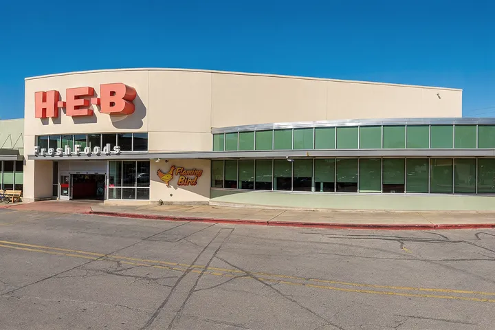 Neighborhood retail and services area in 78666 San Marcos, TX