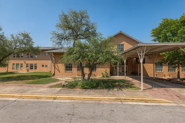 Suburban school campus environment in 78739 Austin area
