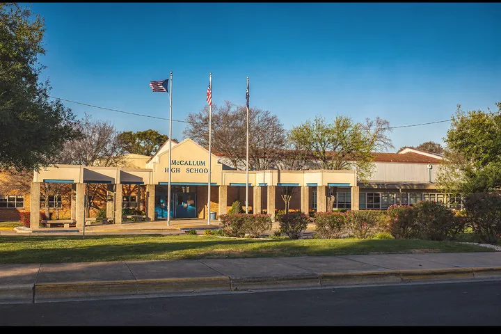 Suburban school campus environment in 78756 Austin area